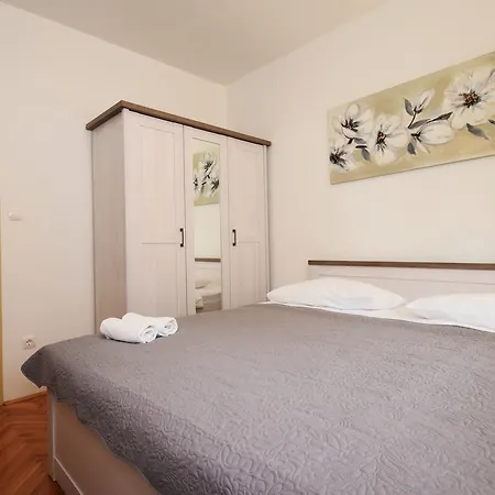 Apartment Duda Starigrad Paklenica Exterior photo